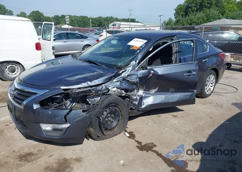 2013 Nissan Altima 2.5 S из США, поврежденный, VIN 1N4AL3AP5DC284762